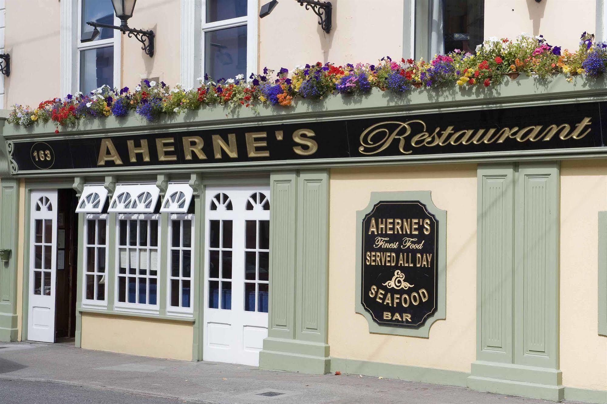 Aherne'S Townhouse Hotel And Seafood Restaurant Youghal Exterior foto